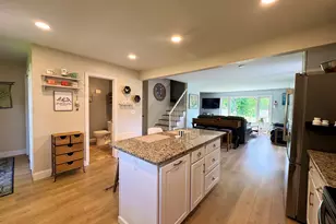 117 Colonial Hill Dr, Wallingford, CT 06492 - Photo 6