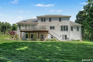 9 Weatherstone, Avon, CT 06001 - Photo 2