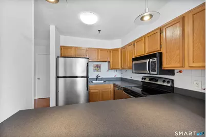 51 Schuyler Avenue #6F, Stamford, CT 06902 - Photo 6