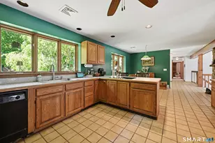 19 Hi Barlow Rd, Newtown, CT 06470 - Photo 12