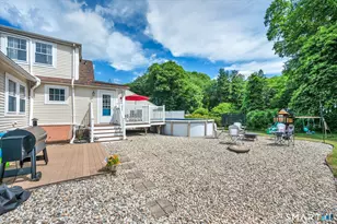 32 Franklin Rd, Cromwell, CT 06416 - Photo 34