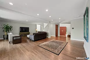 196 Echo Hill Dr, Stamford, CT 06903 - Photo 20