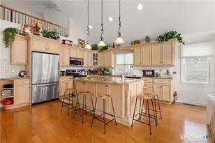 4 Eastview Rd, New Fairfield, CT 06812 - Photo 6