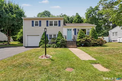 143 Ranch Drive, Bridgeport, CT 06606 - Photo 32