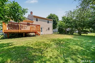 143 Ranch Dr, Bridgeport, CT 06606 - Photo 26