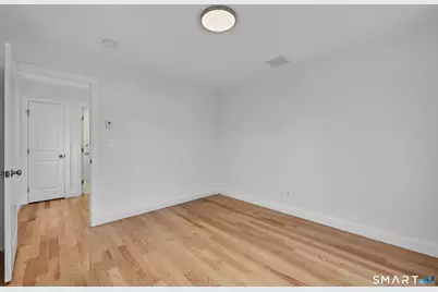 39 Robbins Avenue, Newington, CT 06111 - Photo 16