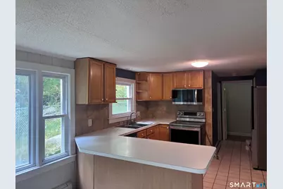58 Roxbury Road, East Lyme, CT 06357 - Photo 6
