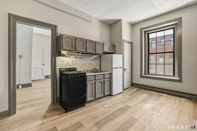 35 Union Street, New London, CT 06320 - Photo 18