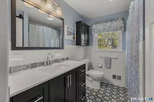 25 Sandy Hollow Dr, Waterford, CT 06385 - Photo 22