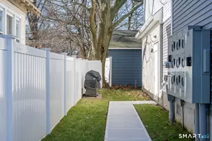 783 Kings Hwy E, Fairfield, CT 06825 - Photo 6