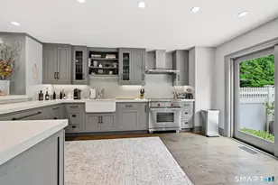 12 Blvd Dr, Danbury, CT 06810 - Photo 8