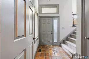 12 Blvd Dr, Danbury, CT 06810 - Photo 2