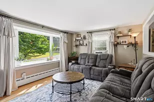18 Freemont Rd, Enfield, CT 06082 - Photo 4