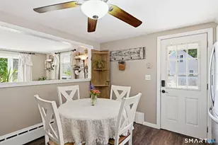 18 Freemont Rd, Enfield, CT 06082 - Photo 8