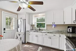 18 Freemont Rd, Enfield, CT 06082 - Photo 10
