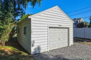 52 Chalker Beach Rd, Old Saybrook, CT 06475 - Photo 30