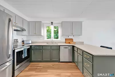 20 North Road, East Granby, CT 06026 - Photo 4