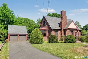 312 Bennett St, Fairfield, CT 06825 - Photo 2