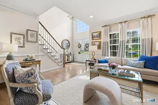 35 Lilac Ln, Danbury, CT 06810 - Photo 4