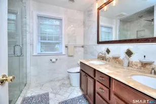 220 Stonewall Ln, Fairfield, CT 06824 - Photo 20