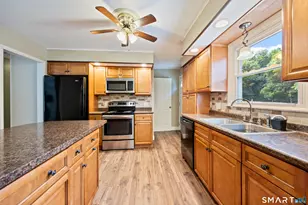1090 Notch Rd, Cheshire, CT 06410 - Photo 10