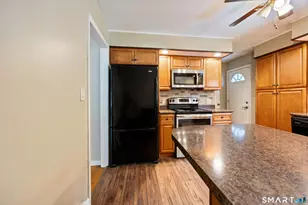 1090 Notch Rd, Cheshire, CT 06410 - Photo 14