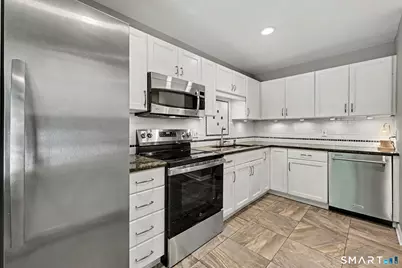 2435 Bedford Street #17B, Stamford, CT 06905 - Photo 18