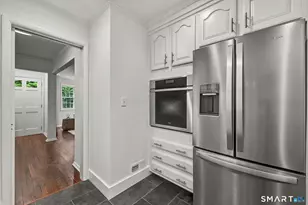 122 Berrian Rd, Stamford, CT 06905 - Photo 14