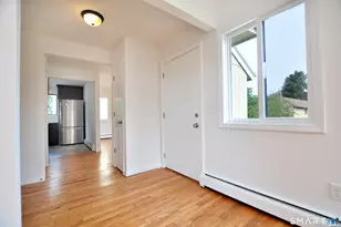 1 Meadow Ct, Simsbury, CT 06070 - Photo 6