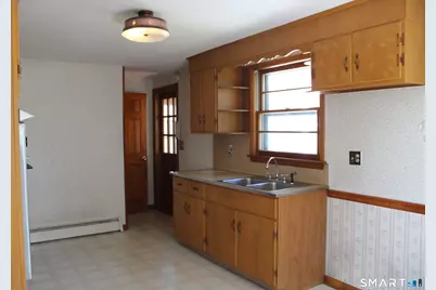 246 Nicholson Street, Newington, CT 06111 - Photo 4
