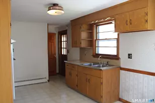246 Nicholson St, Newington, CT 06111 - Photo 4