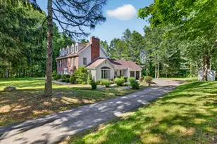2 Larchwood Ln, East Lyme, CT 06333 - Photo 2