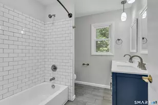 260 Flag Marsh Rd, Guilford, CT 06437 - Photo 10
