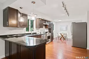 425 Schoolside Ln, Guilford, CT 06437 - Photo 12