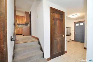 22 Jeffrey Ln, Newington, CT 06111 - Photo 4