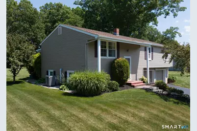 41 October Lane, Southington, CT 06479 - Photo 2