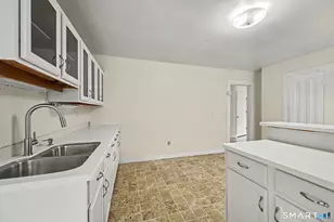 33 Hatch Rd, Bridgewater, CT 06752 - Photo 8