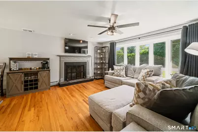 1233 Willard Avenue, Newington, CT 06111 - Photo 2