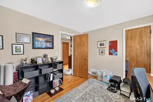 104 Exeter St, Hartford, CT 06106 - Photo 20