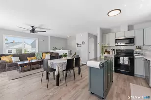 21 Chase St, Stonington, CT 06379 - Photo 14