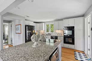 4 Ireland Rd, Wethersfield, CT 06109 - Photo 14