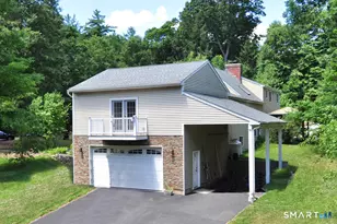 4 Tennyson Dr, Granby, CT 06035 - Photo 2
