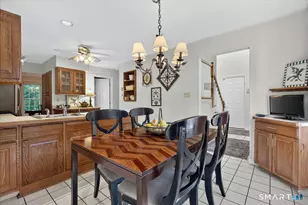 40 Eaton Woods Rd, Hamden, CT 06518 - Photo 12