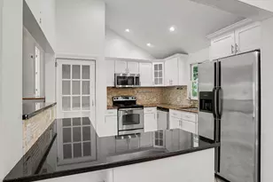 106 Shorefront Park, Norwalk, CT 06854 - Photo 10