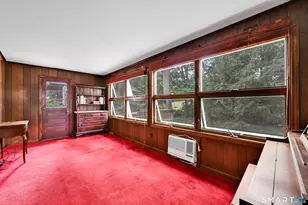 39 Woodbine Cir, Bridgeport, CT 06606 - Photo 8
