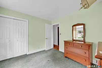 39 Woodbine Circle, Bridgeport, CT 06606 - Photo 14