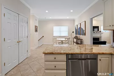 34 Windy Knolls #A, Greenwich, CT 06831 - Photo 6