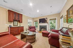 132 E Hunting Ridge Rd, Stamford, CT 06903 - Photo 10