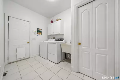 132 East Hunting Ridge Road, Stamford, CT 06903 - Photo 12