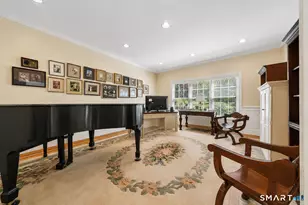 132 E Hunting Ridge Rd, Stamford, CT 06903 - Photo 14